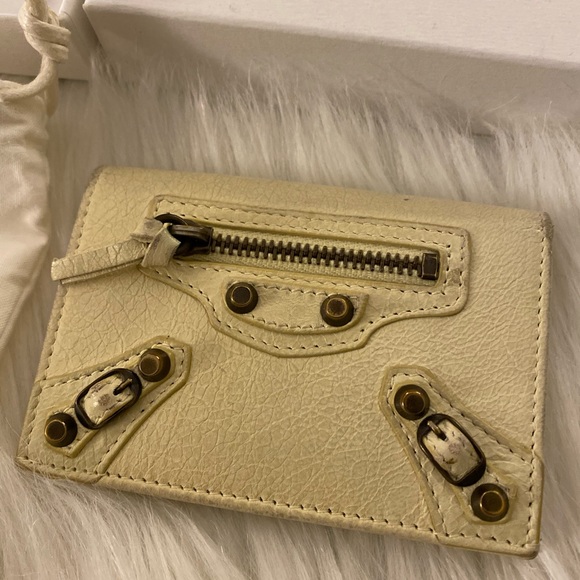 Balenciaga Other - Authentic! Balenciaga Cardholder Arena White/Ivory